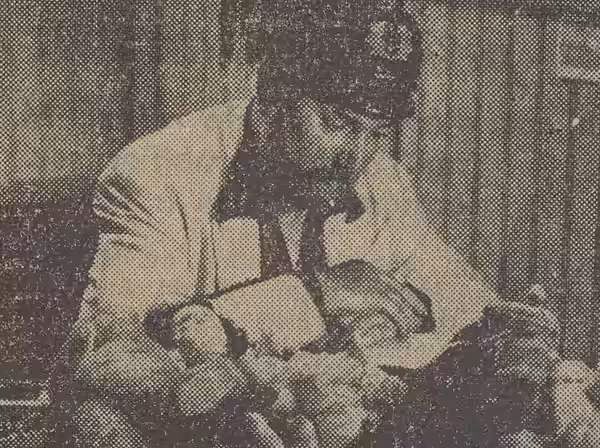Sujet : Maître après Dieu (film) Contient : coupures de presse Langue : français (1951)