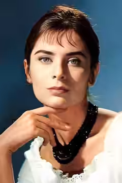 Juliette Mayniel