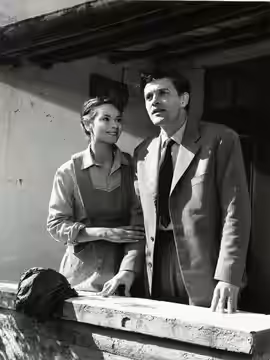 Lea Massari and Enrico Pagani in a scene from I sogni nel cassetto, a 1957 film directed by Renato Castellani.