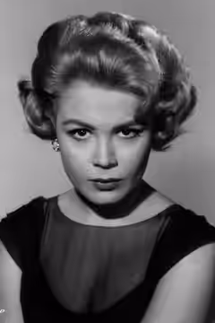 Sandra Dee