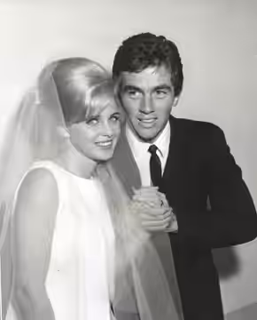 Sue Lyon with her husband Hampton Fancher III, 1964
