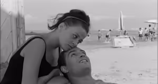Norma Bengell e Nino Manfredi in una scena del film italiano I cuori infranti (1963).