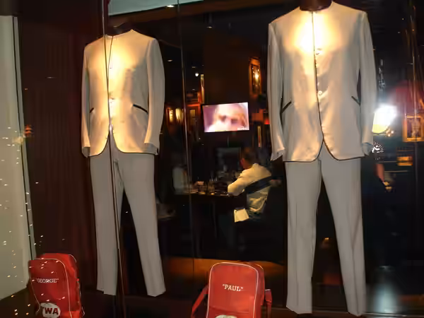 Beatles suits @ Hard Rock Cafe, New York (2006)