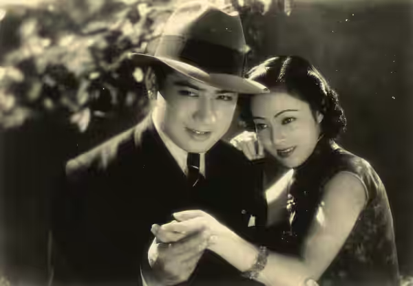 Kazuo Hasegawa and Yoshiko Ōtaka (Shirley Yamaguchi) in Byakuran no uta (白蘭の歌) directed by Kunio Watanabe - 1939