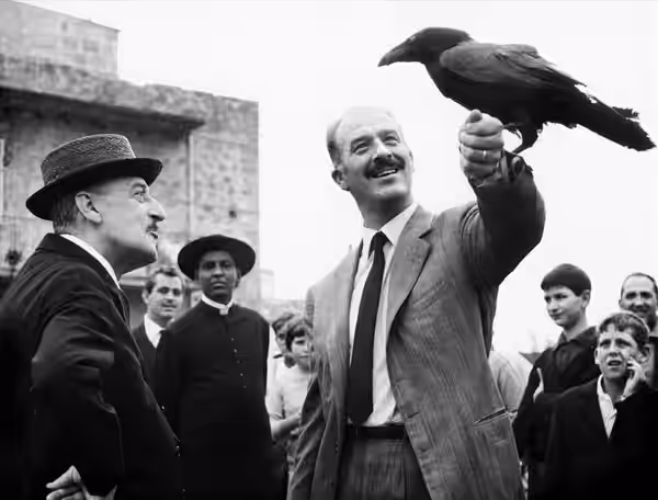 Totò e Alfredo Bini sul set del film Uccellacci e Uccellini (1966)