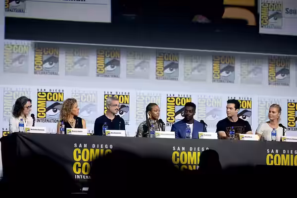 Michelle Paradise, Heather Kadin, Alex Kurtzman, Sonequa Martin-Green, David Ajala, Ethan Peck and Rebecca Romijn speaking at the 2019 San Diego Comic Con Inter