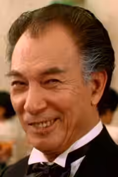 Shih Kien