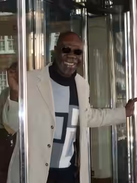 a photo of the singer Manu Dibango, in London (2007)