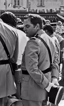 L'acteur Maurice Risch lors du tournage du film Le Gendarme et les Extra-terrestres en 1978, à Saint Tropez.
