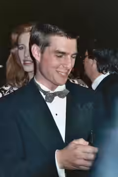 Photo taken at 61st Academy Awards 3/29/89 - Governor's Ball - Permission granted to copy, publish or post but please credit "photo by Alan Light" if you can (1989)