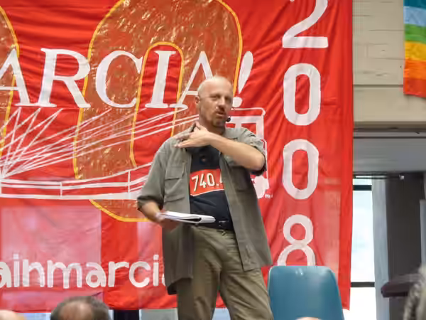 Marco Paolini alla festa annuale dei macchinisti ferroviari a Pistoia (2008)