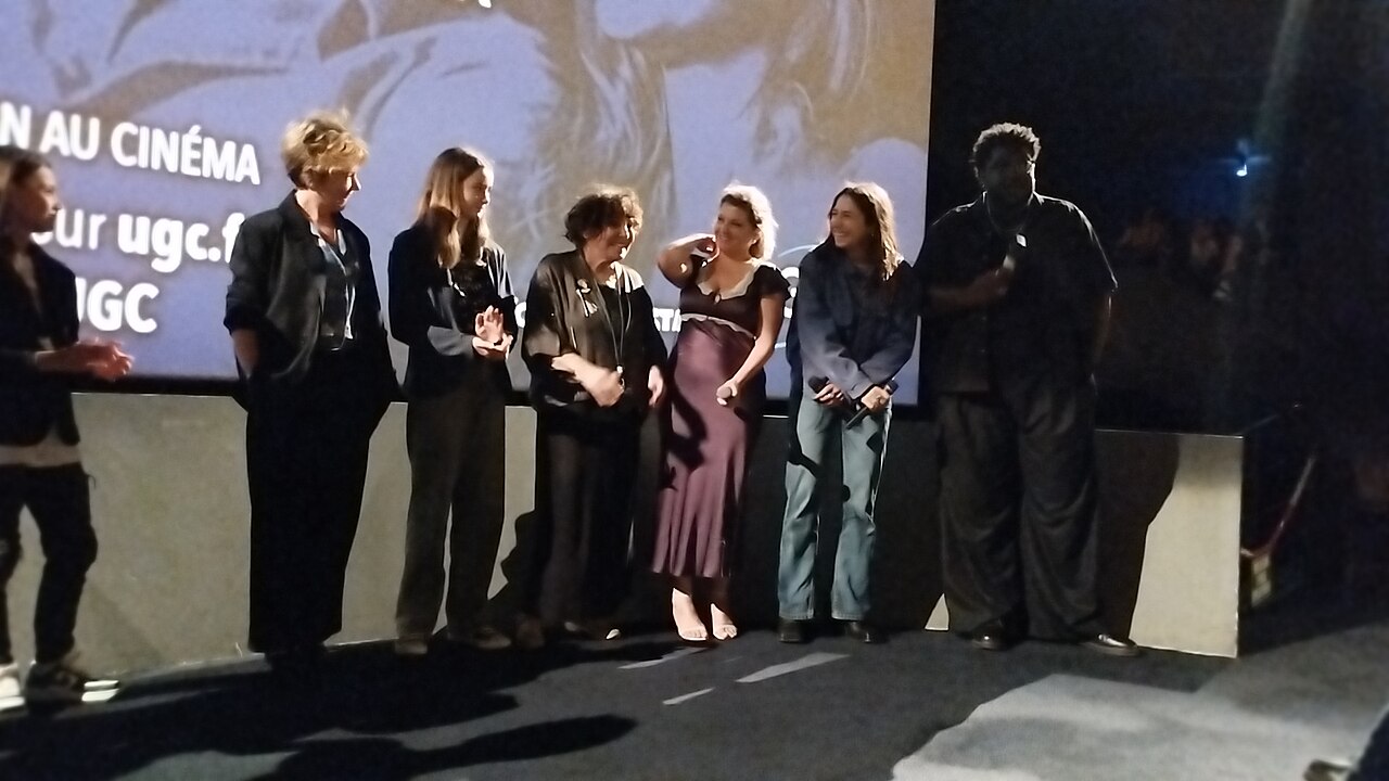 Blandine Lenoir, Liliane Rovère, Sophie Guillemin, Izïa Higelin et Salif Cissé à l'avant-première de "Juliette au printemps" à l'UGC Ciné-Cité Les Halles en jui (2024)