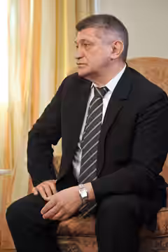 Кинорежиссёр А. Н. Сокуров на встрече с Председателем Правительства Российской Федерации В. В. Путиным (2011)