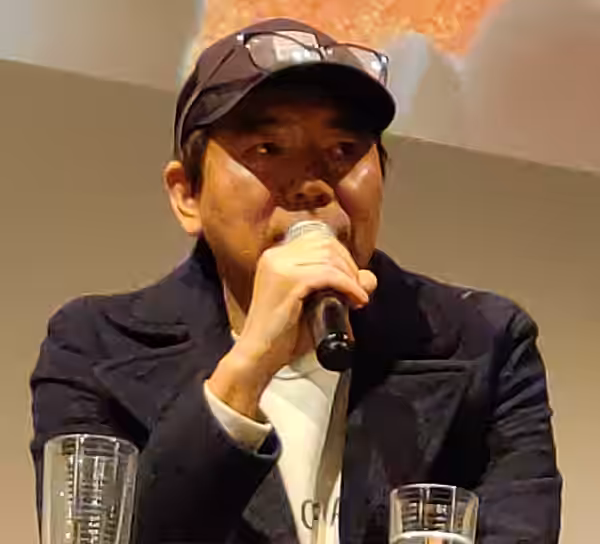 Kim Jee-woon en masterclass lors du festival de Gérardmer 2023.