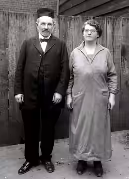 Al Jolson's father and stepmother, Rabbi Moses Yoelson and his wife, Ida.