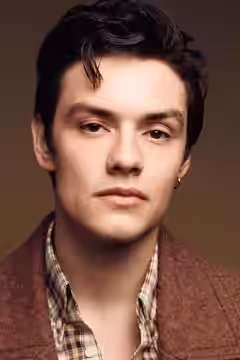 Louis Partridge