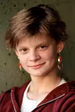 Martha Plimpton