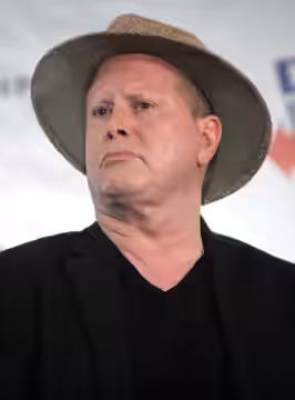 Darrell Hammond speaking at Politicon in Pasadena, California. (2016)