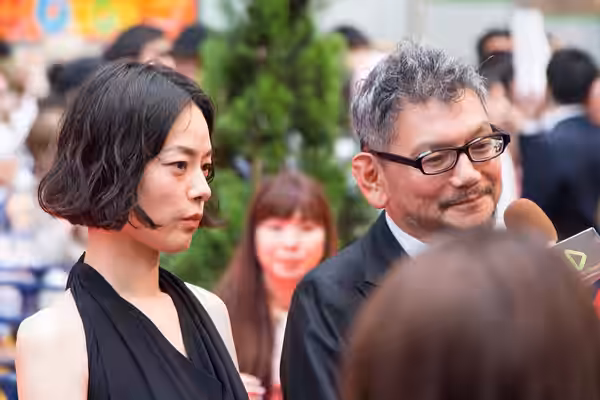 シン・ゴジラ ワールドプレミア レッドカーペットイベント 市川実日子 庵野秀明 (2016)