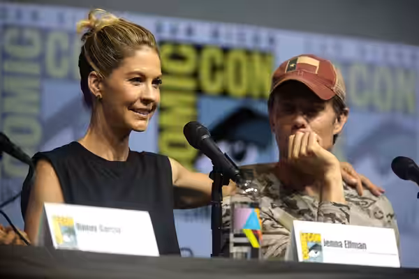 Jenna Elfman and Garret Dillahunt speaking at the 2018 San Diego Comic Con International, for "Fear the Walking Dead", at the San Diego Convention Center in San