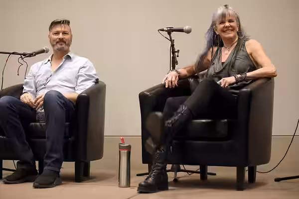 David Hayter and Jennifer Hale speaking with attendees at the 2024 Game On Expo at the Phoenix Convention Center in Phoenix, Arizona. Please attribute to Gage S