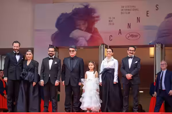 Main Cast of Un Simple Accident at the top of Cannes Red Carpet Steps (2025)