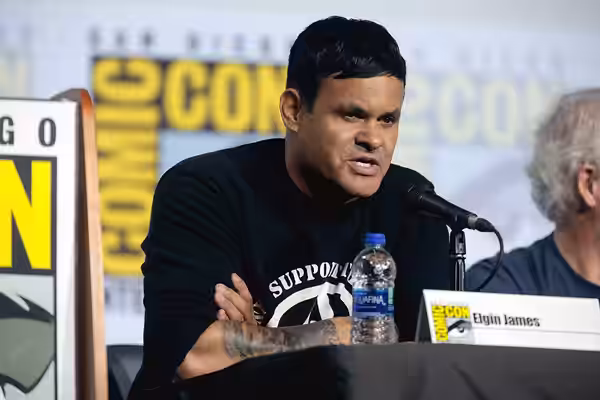 Elgin James speaking at the 2019 San Diego Comic Con International, for "Mayans MC", at the San Diego Convention Center in San Diego, California. Please attribu