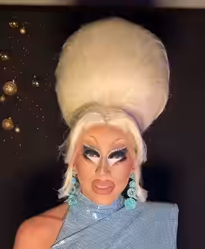 Screenshot of 0:06 timestamp of video of Trixie Mattel talking about How The Grinch Stole Christmas (2023)