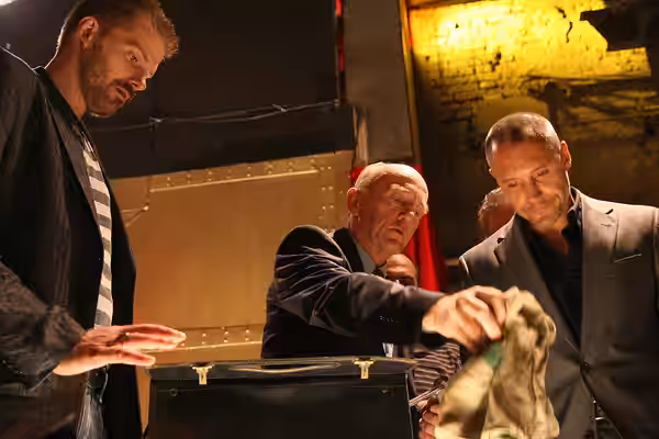 Scena z filmu polskiego Skorumpowani w reżyserii Jarosława Żamojdy.