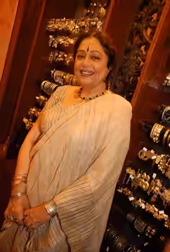 Kirron Kher at 'Amrapali' store opening