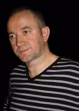 Philippe Claudel à l'avant-première d'Il y a longtemps que je t'aime diffusée à l'UGC Ciné Cité Bercy, à Paris. (2008)