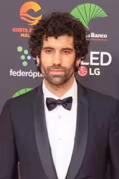 Tamar Novas en la alfombra roja de la ceremonia de entrega de los Premios Goya 2020, celebrados en Málaga