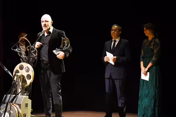 TOLEDO, 27 de noviembre de 2016.- El viceconsejero de Cultura, Jesús Carrascosa, asiste, en el Palacio de Congresos de Toledo, a la Gala de clausura y entrega d