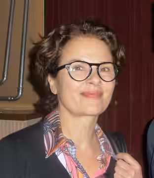 Barbara Auer