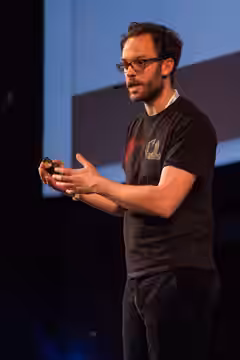 Daniel-Domscheit-Berg auf der Share Conference 2012 in Belgrad