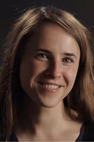 Chloë Thomson