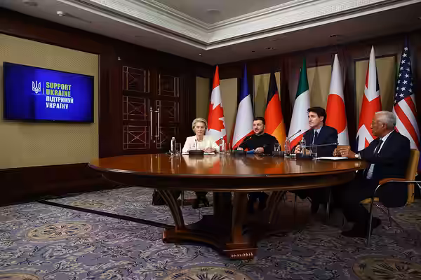 Ursula von der Leyen, President of the European Commission and the College of the European Commission travels to Kyiv, Ukraine to express Europe’s unflinching s (2025)
