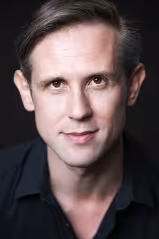 Ian Hallard