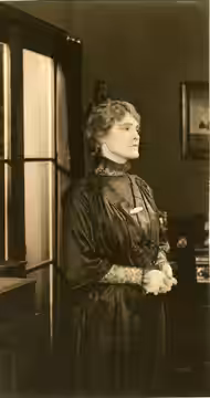 Claire McDowell, film actress Subjects: actresses (1922)
