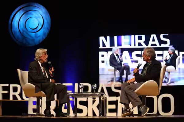 Jean-Michel Cousteau no Fronteiras Braskem do Pensamento 2014 Convidado: Jean-Michel Cousteau, oceanógrafo francês Data: 05 de junho de 2014 Local: Teatro Castr