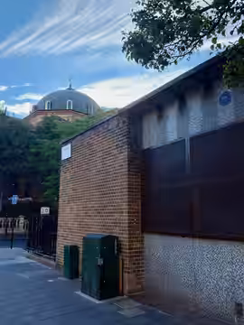 A building with a memorial plaque for Alexei Navalny (2026)