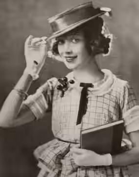 Esther Howard