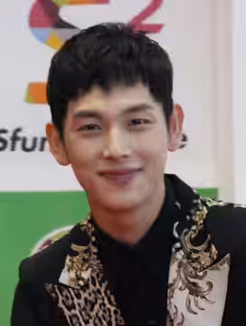 Yim Si-wan at Sfunz Square Super Concert, 14 September 2013