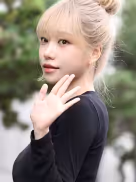 Jo Yu-ri arriving at Music Bank on August 17, 2023