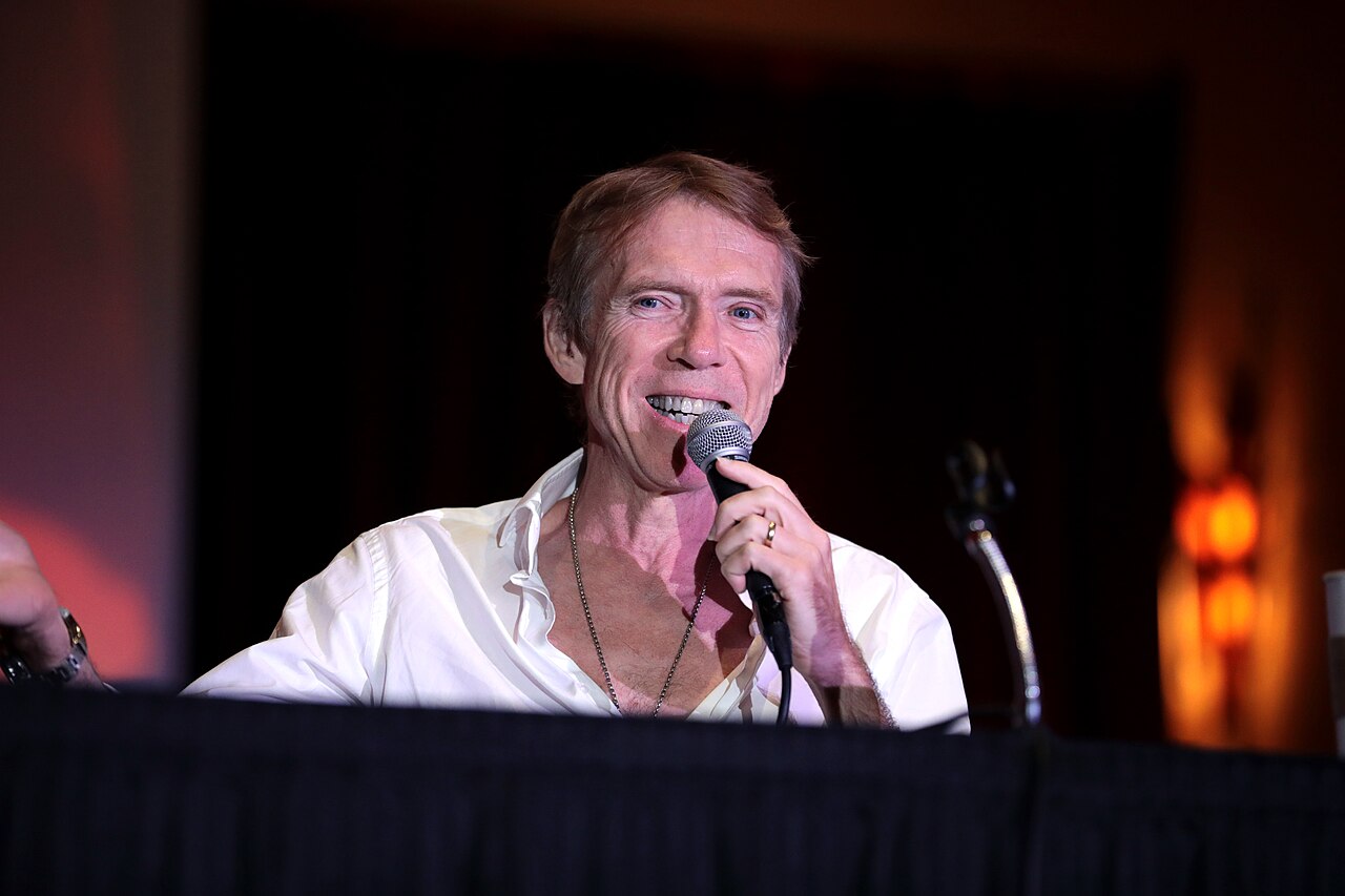 Richard Brake speaking with attendees at the 2023 Mad Monster Arizona Party at the Renaissance Phoenix Glendale Hotel &amp; Spa in Glendale, Arizona. Please att