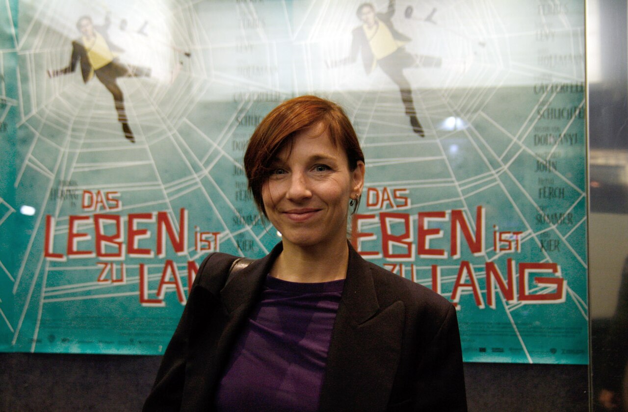 Meret Becker at the Austrian premiere of the movie Das Leben ist zu lang (Life is to long) at the Gartenbaukino in Vienna. (2010)