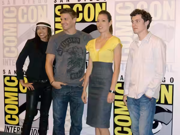 Tamara Taylor, David Boreanaz, Michaela Conlin, John Francis Daley (2008)
