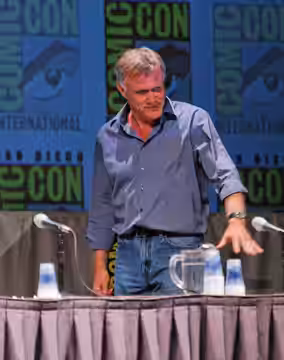 w:Joe Johnston at the 2010 San Deigo Comic-Con International.