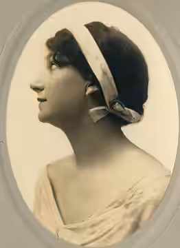Stage actress Louise Carter. Subjects: actresses (1911)