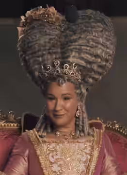 Behind the scenes of Queen Charlotte (2023)